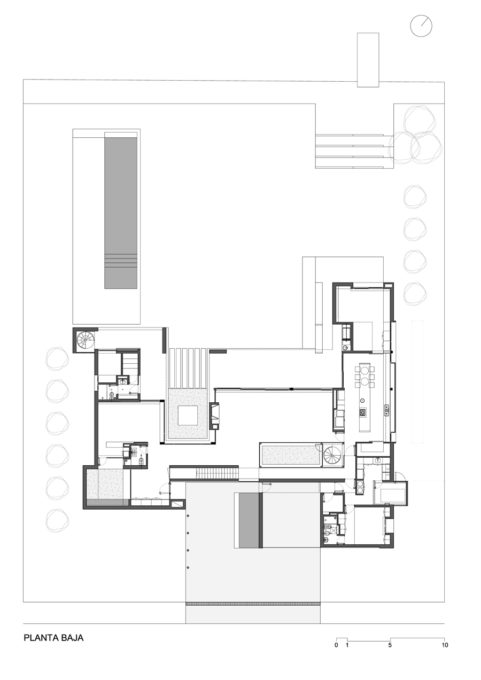 BR House - Data, Photos & Plans - WikiArquitectura